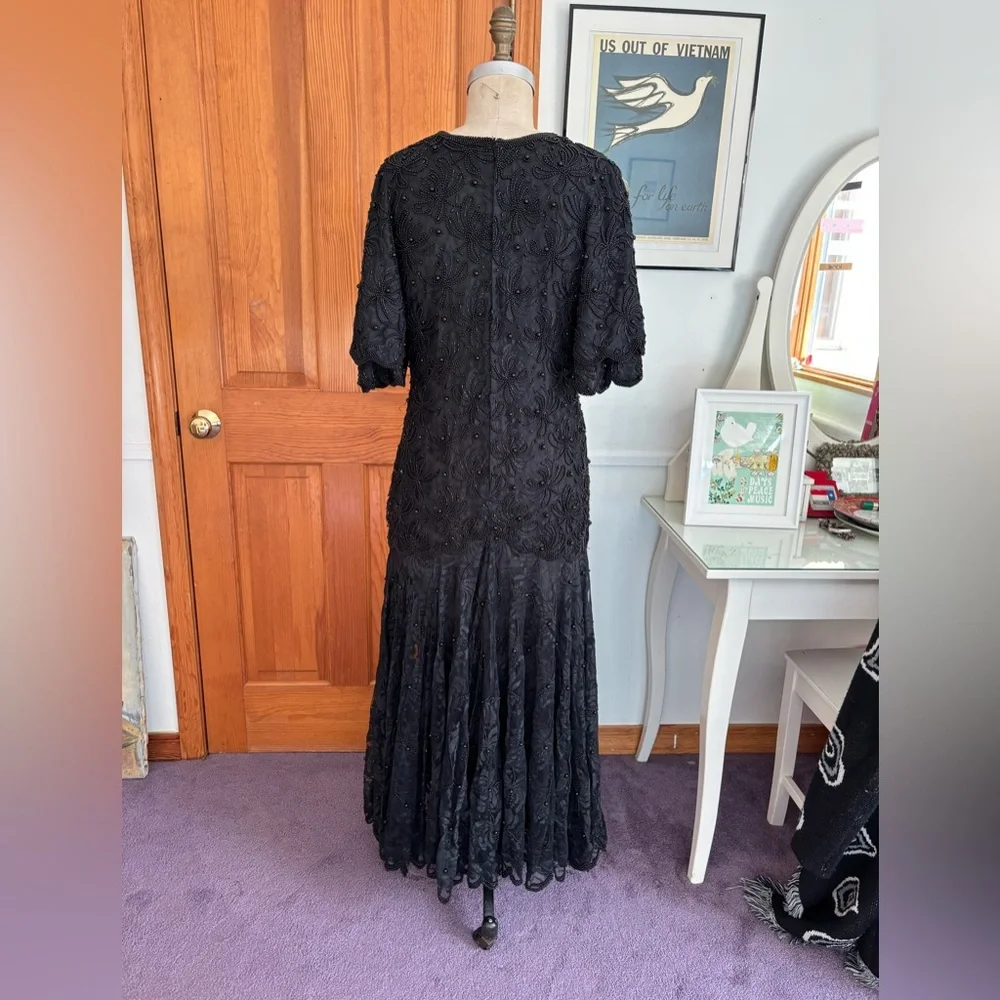 VINTAGE 1990’s Laurence Kazar Black Beaded Lace Dress! - Picture 3 of 9